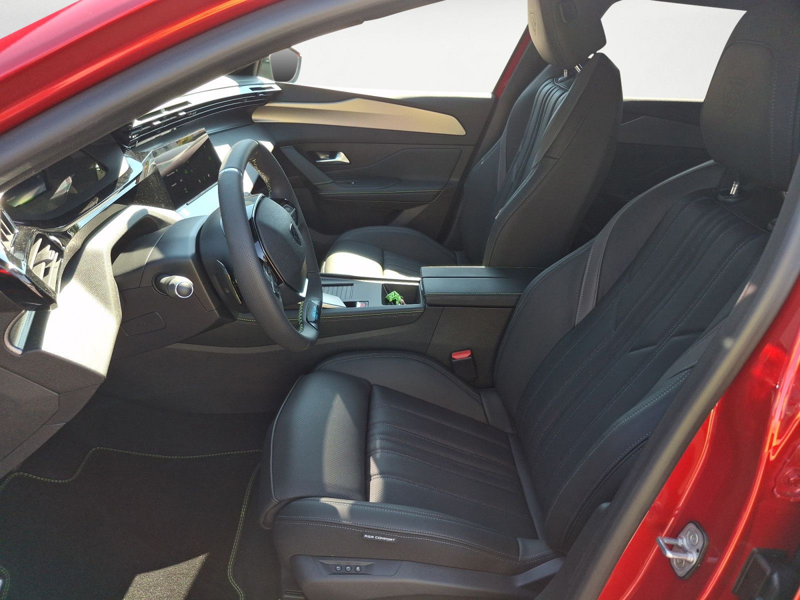 Peugeot 408 - Bild 10