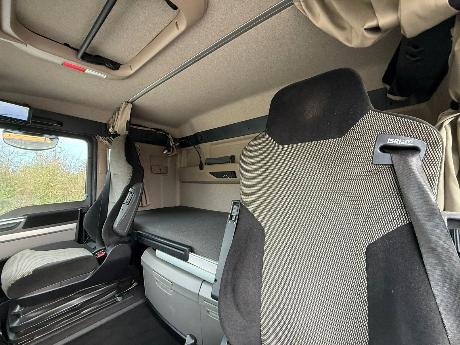 Fahrzeugabbildung MAN TGX 18.500 4x4H BLS mit 2 Kreis Hydraulik