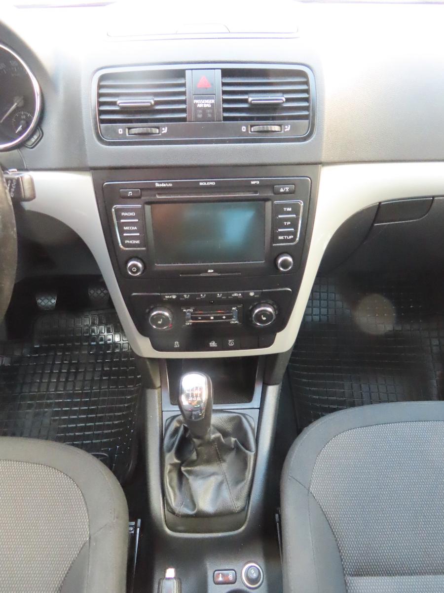 Skoda Yeti 2.0 TDI 170 ch 4x4 Ambition Plus • GPS • Attelage • Sièges chauffants • Clim bizone