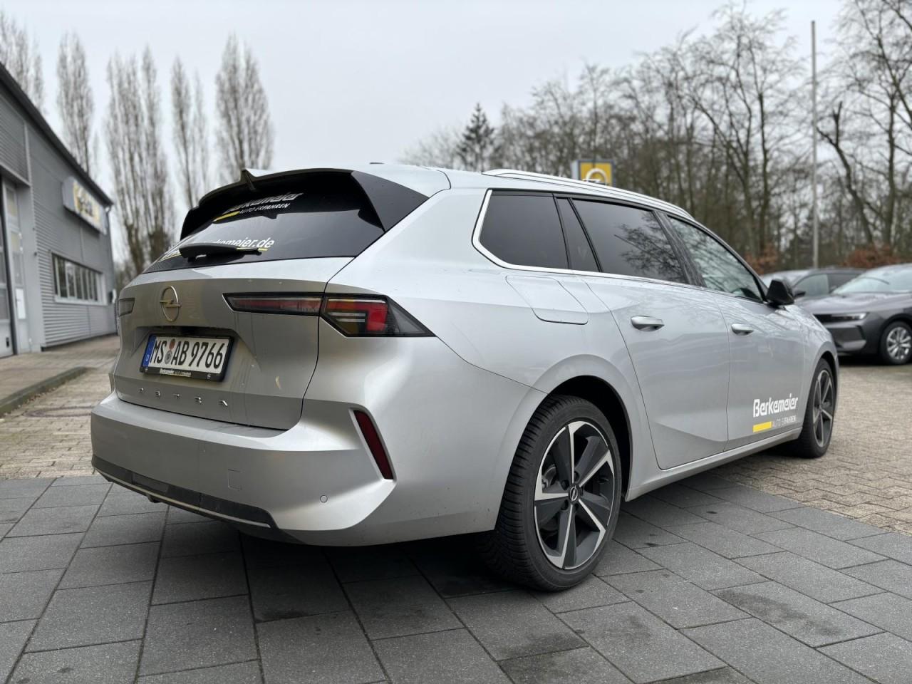 Opel Astra ST Elegance **LED/Navigation/Sitzheizung**