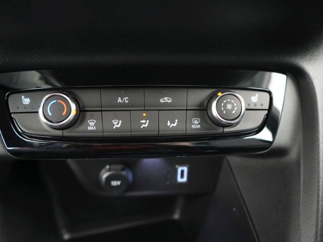 Corsa F FACELIFT+LED LICHT+RÜCKFAHRKAMERA+SITZ-/