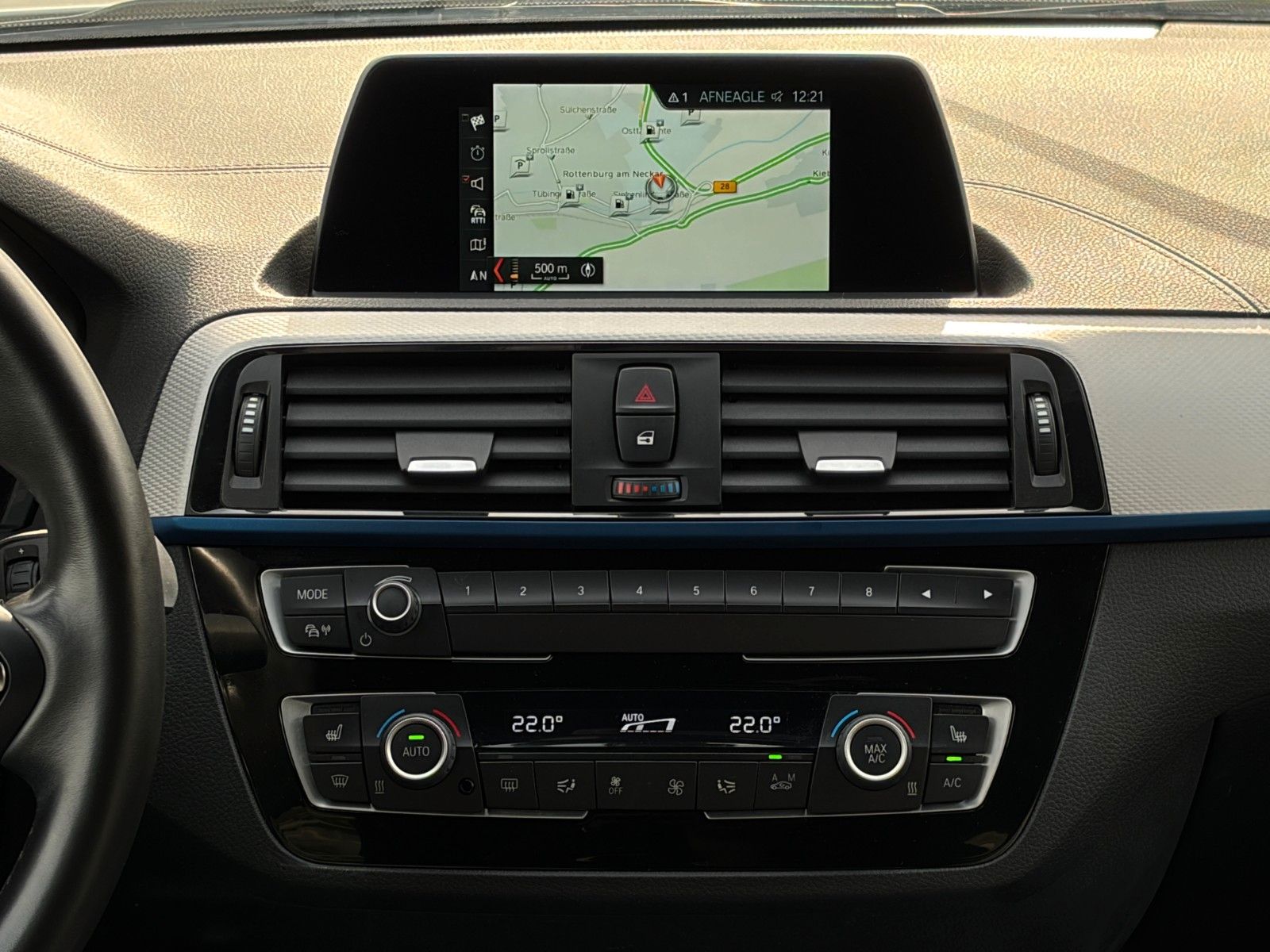 Fahrzeugabbildung BMW 120i M Sport Shadow Aut. SHZ PDC LED Navi TEMP