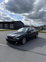 BMW 523i A - - BMW 523 aus 2000: 523i