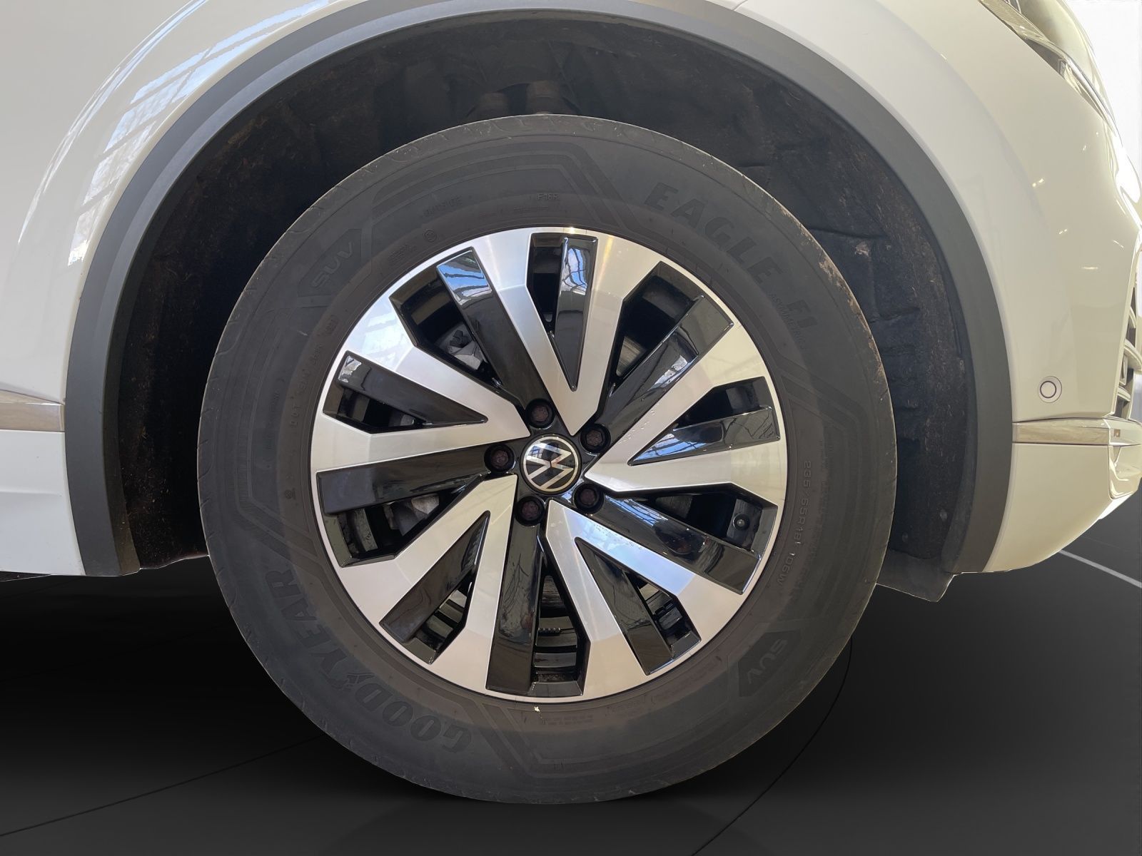 Volkswagen Touareg - Bild 13