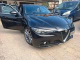 Alfa Romeo Giulia - 2.2 Eco Business Super 180 C - Alfa Romeo Giulia Super mit Diesel-Antrieb