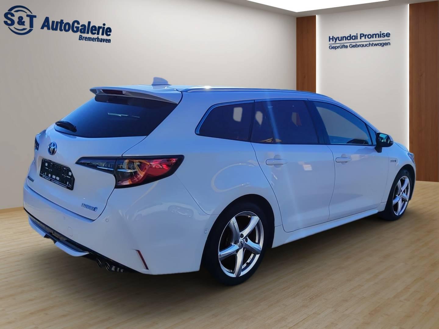 Toyota COROLLA Hybrid 2.0 Kombi Touring Sport