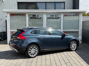 Volvo V40 Cross Country - 7