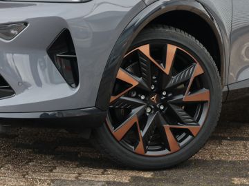 Cupra Formentor VZ 2.0 TSI 4Drive DSG AHK Pano Kamera