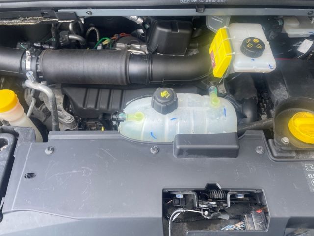 Fahrzeugabbildung Renault Trafic 2.0 Blue dCi 150 L2H1 3.0t Life 8-Sitzer,