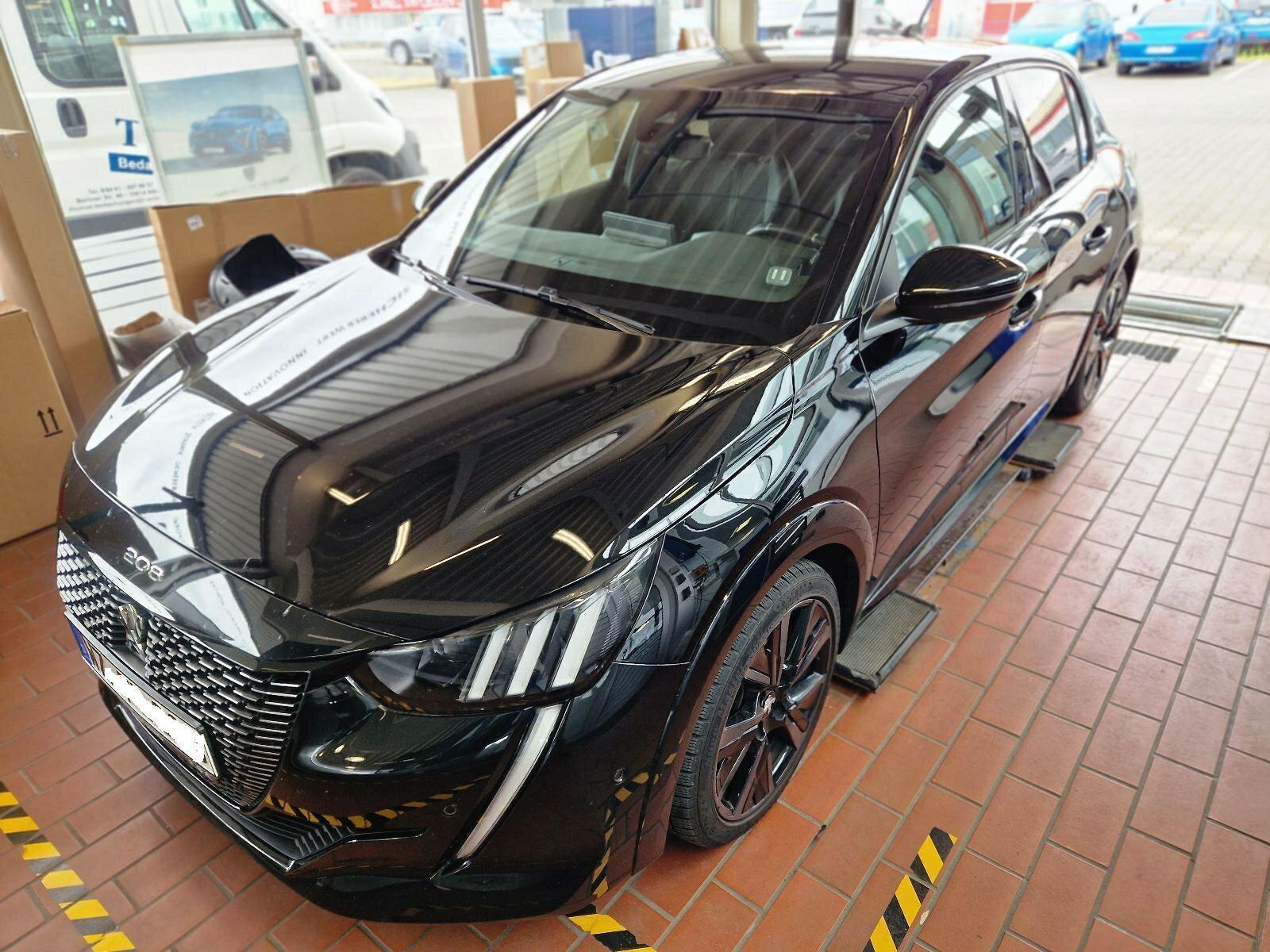 Peugeot 208 GT 130 Towinkel Keyless Navi DAB Sitzhzg