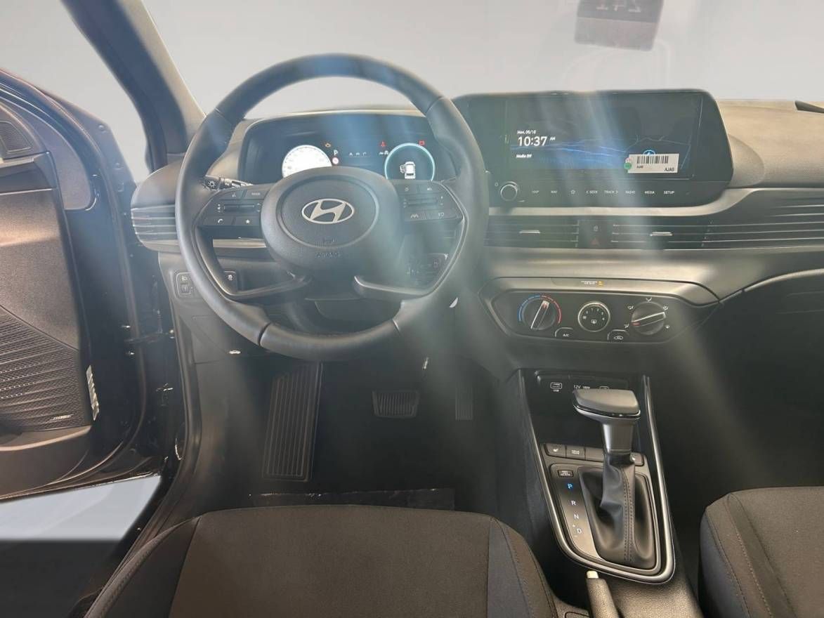 Fahrzeugabbildung Hyundai i20 (MY26) 1.0 T-GDI (90 PS) 7-DCT Blackline
