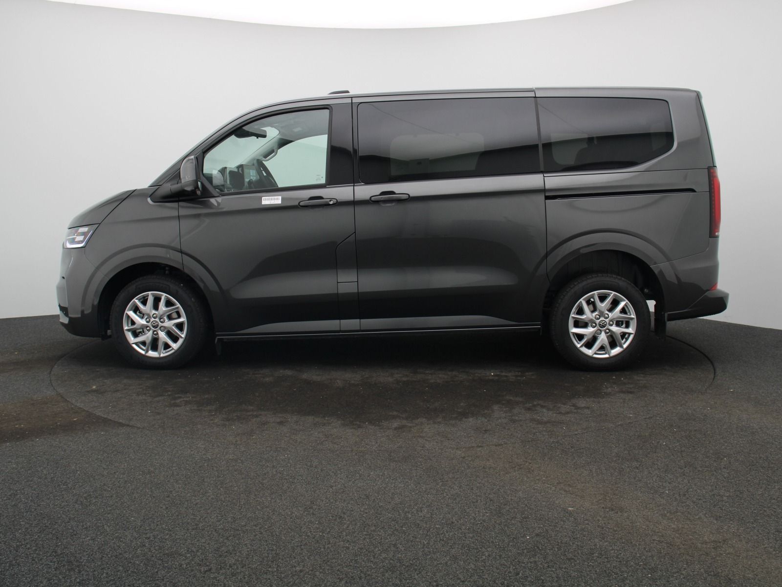 Volkswagen T7 Caravelle - Bild 5