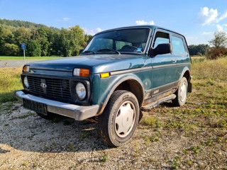 Lada Niva 4x4 erst 55100 Km