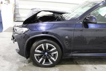 صورة 5 لـ 2025 BMW IX3