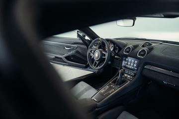 صورة مصغرة 32 لـ 2023 Porsche CAYMAN
