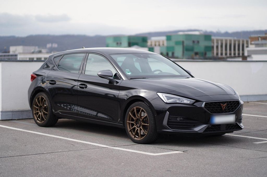 Image of Cupra Leon