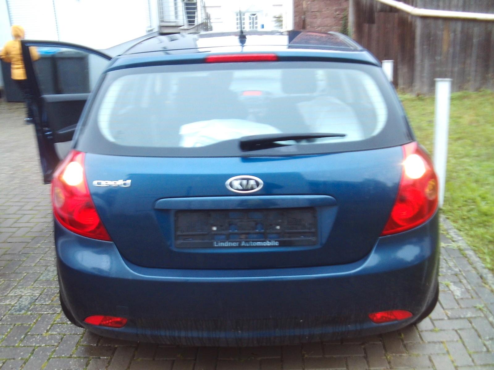 Kia ANDERE Ceed Attract