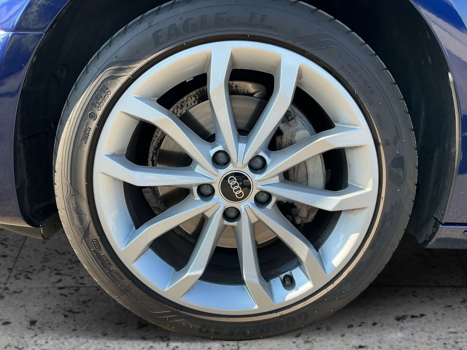 Audi A4 - Bild 8