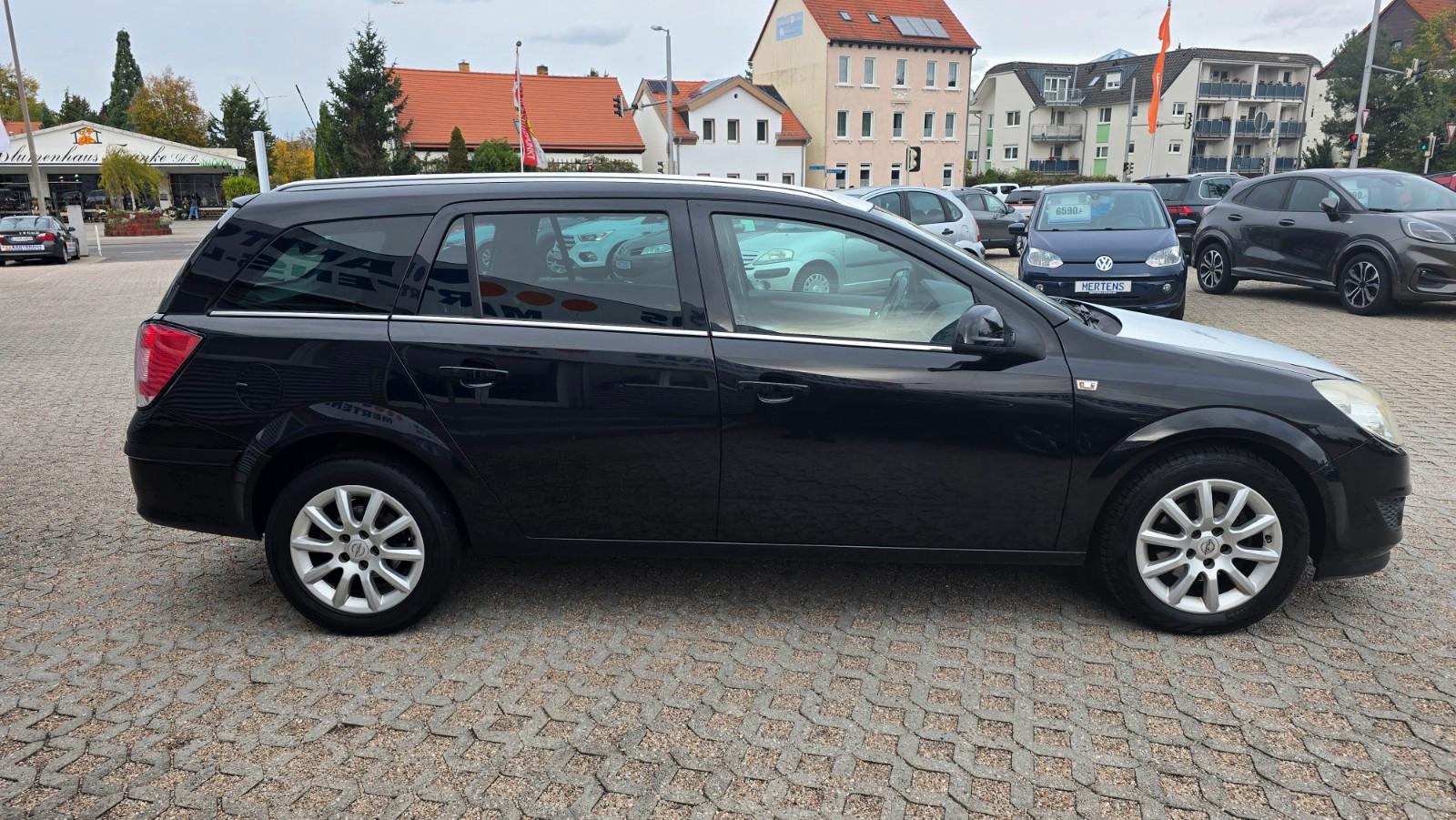 Opel Astra 2010 — photo 5