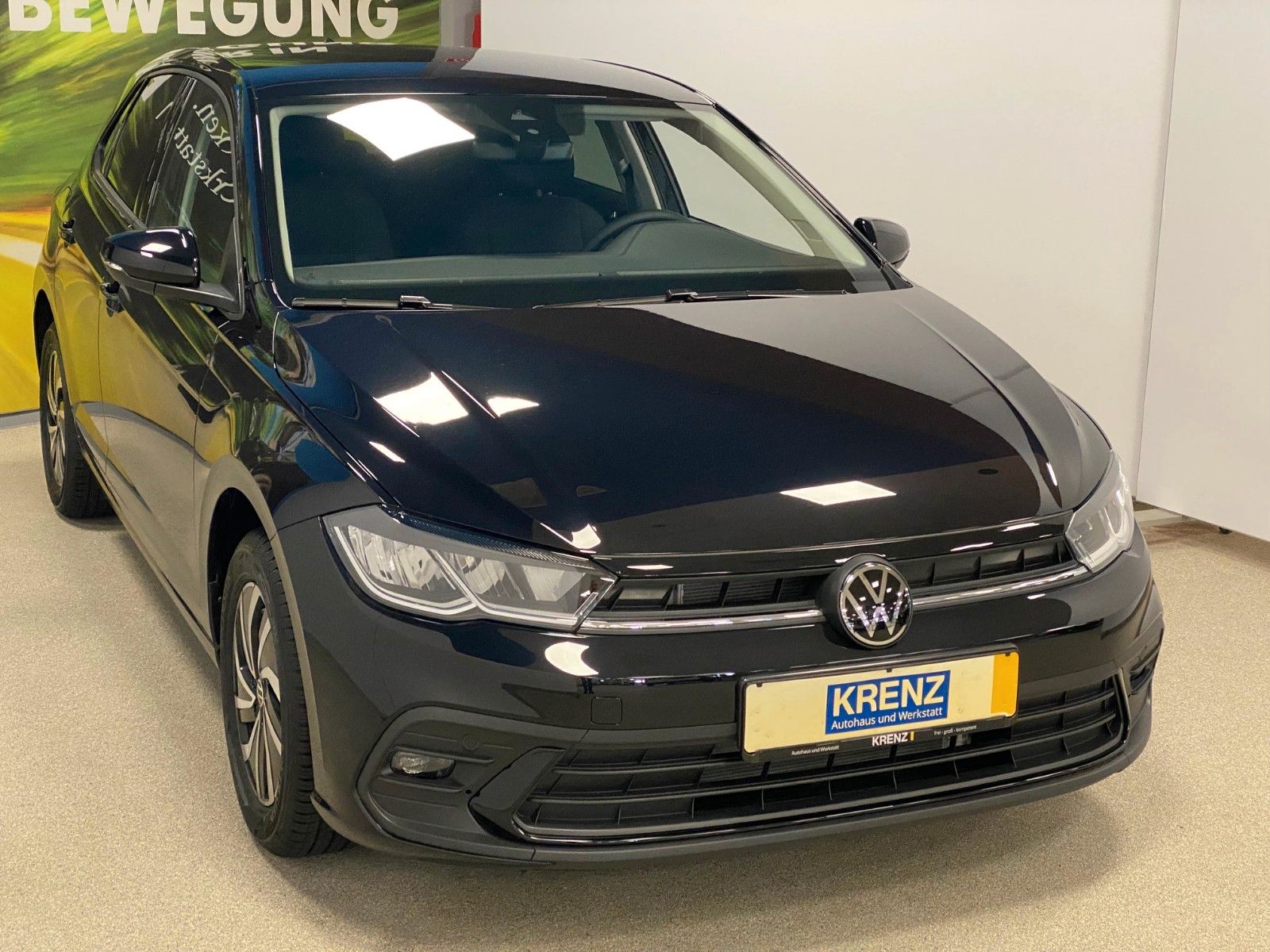 Fahrzeugabbildung Volkswagen Polo 1.0 TSI 70kW DSG Life+ALLWETTER+APP+GARANTI