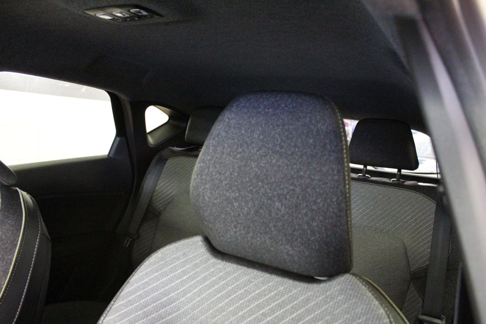 Fahrzeugabbildung Renault Captur TCe 115 KISS Sondermodell *Winter-Pak*Nav