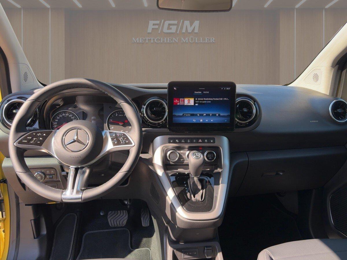 Mercedes-Benz T 180 d PROGRESSIVE EDITION LED+NAVI+KEYGO+R-KAM