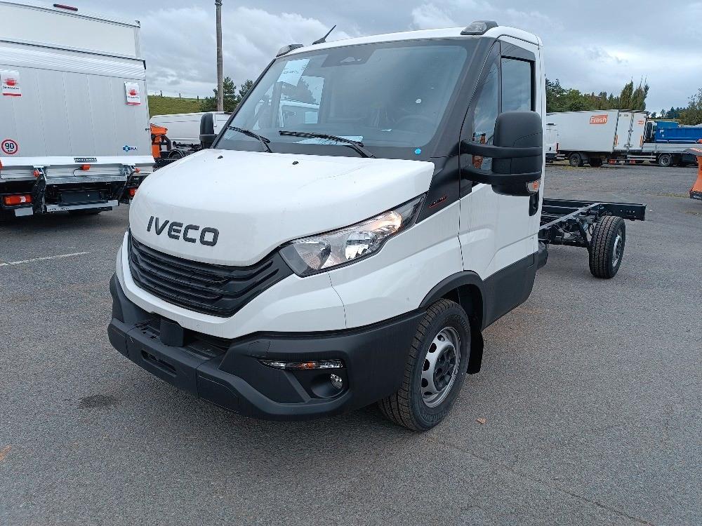 Iveco 35S18 3,0D MY24 Manual R: 4100mm