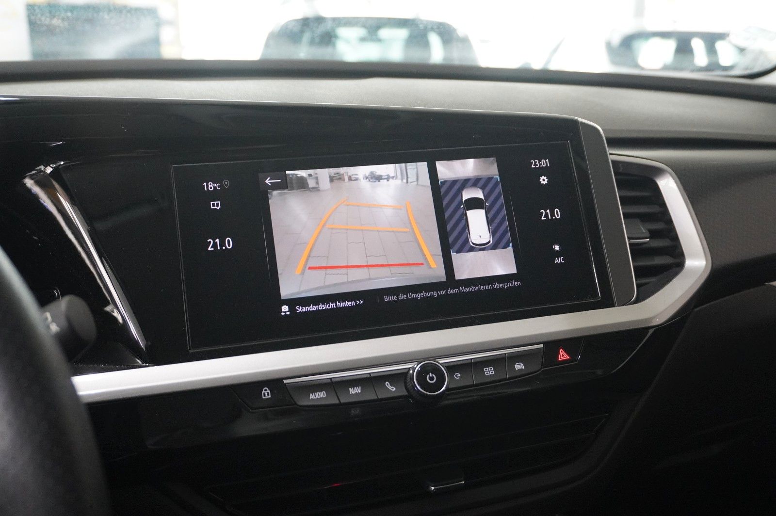 Fahrzeugabbildung Opel Grandland (X) 1.6T GSe 4HYBRID NAVI/LED/KAMERA