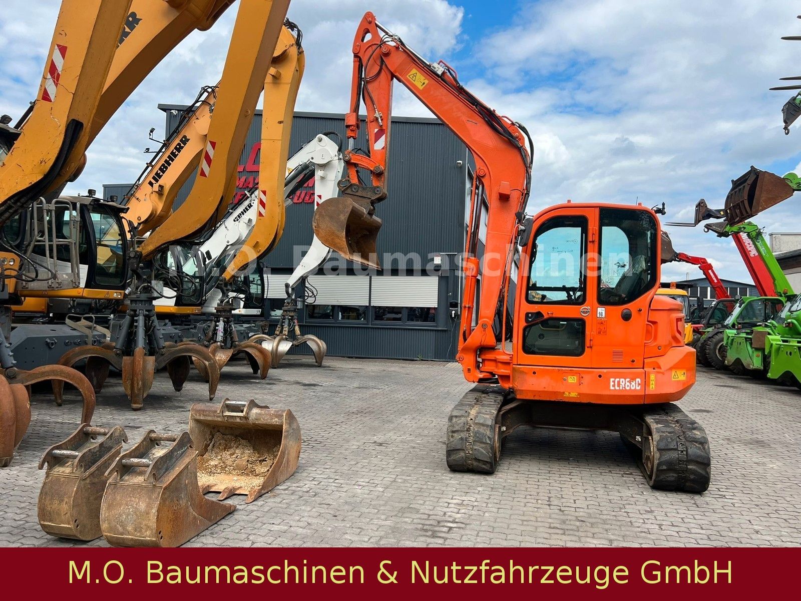 Fahrzeugabbildung Volvo ECR 88 D / SW / AC /