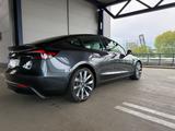 Tesla Model 3 Allradantrieb mit Dualmotor Long Ran... - Tesla Model 3 in Düsseldorf