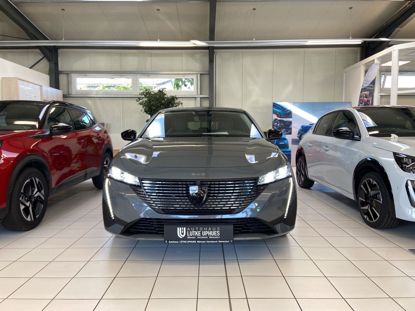 Fahrzeugabbildung Peugeot 308 SW Allure BlueHDi 130 EAT8 ACC SHZ CarPlay