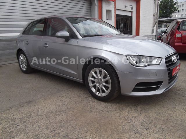 Audi A3 Sportback Automatik, Navi, LED