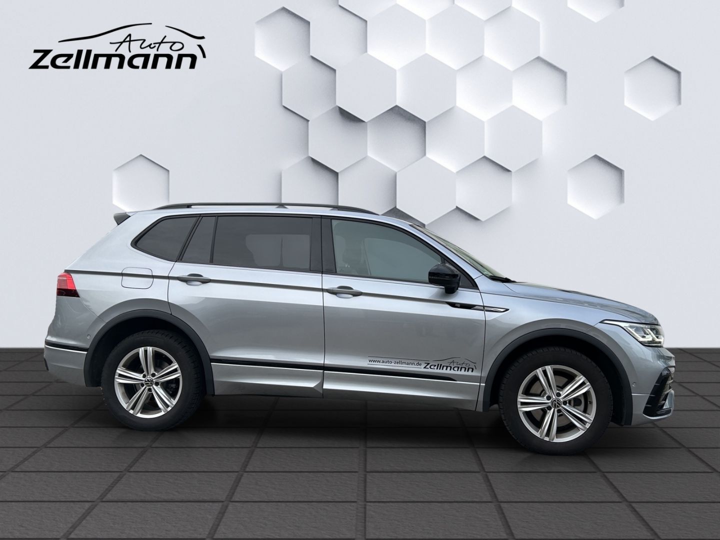 Tiguan Allspace R-Line 2.0 TDI DSG StHz 7.Sitzer