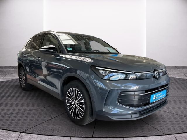 Fahrzeugabbildung Volkswagen Tiguan 2.0 TDI DSG GOAL GJR NAVI LED-PLUS AHK