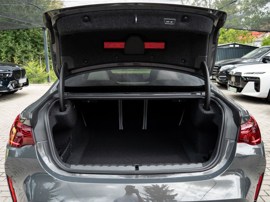 BMW M4 – 33 / 33