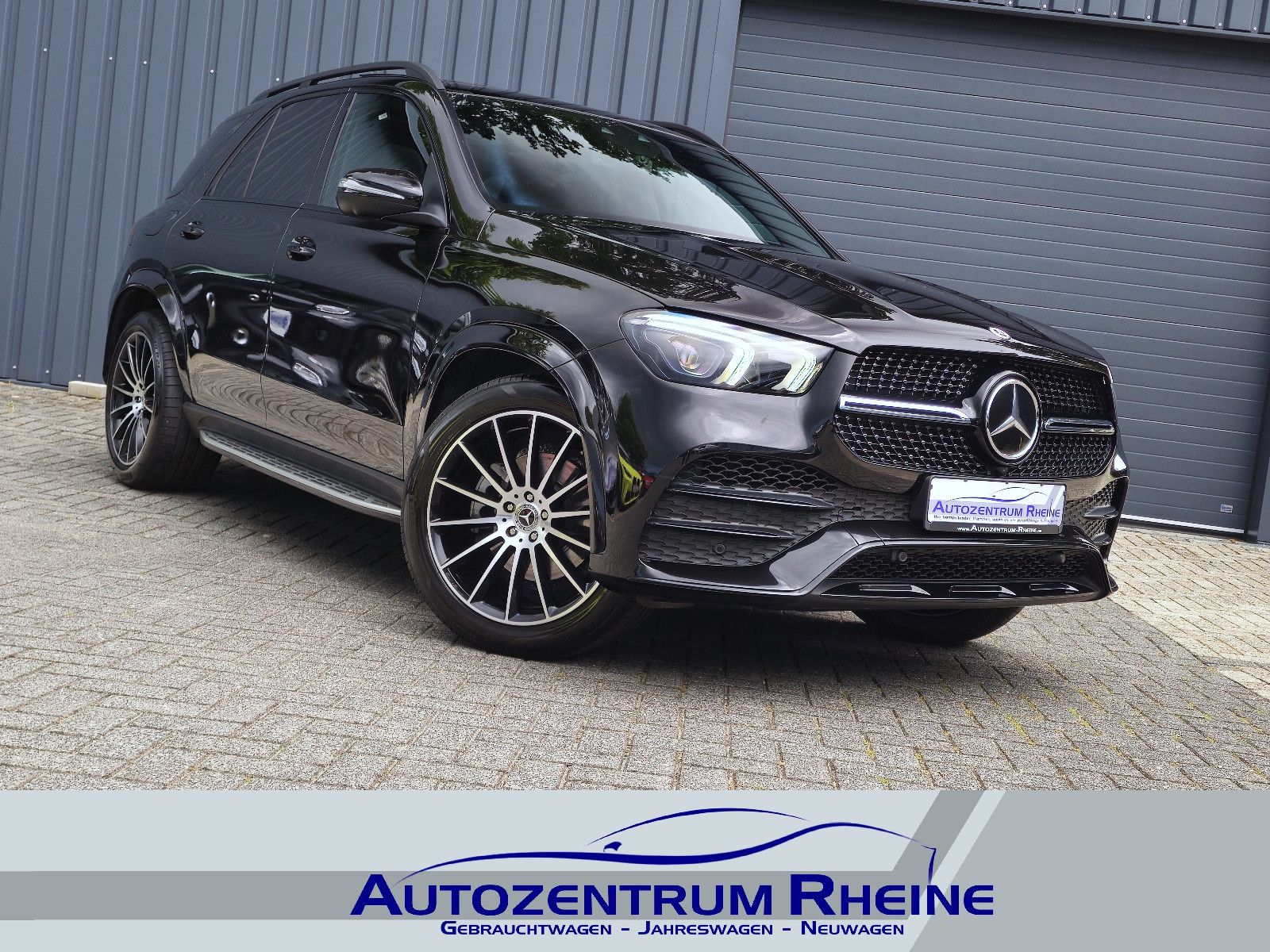 MERCEDES-BENZ GLE 400d AMG Dis+ AHK Pano Standhz 360° Burmeste