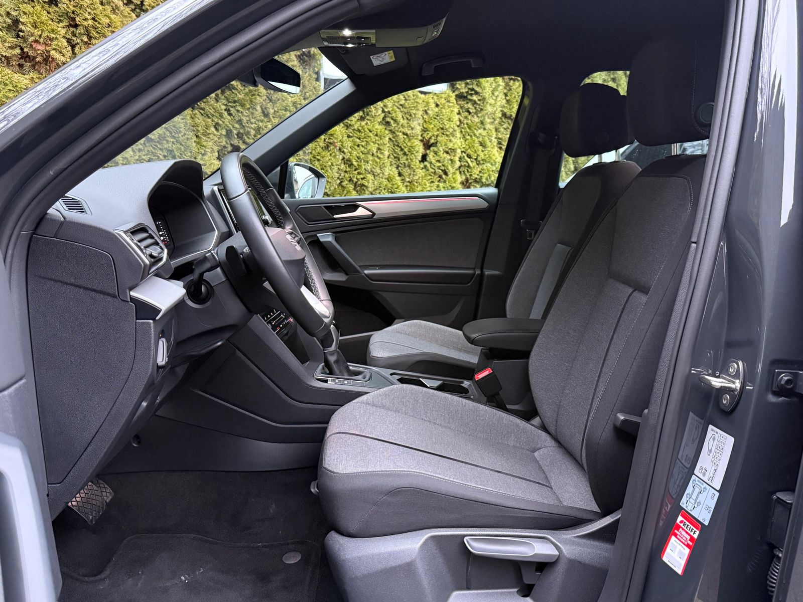 Fahrzeugabbildung SEAT Tarraco 1.5 TSI DSG Style LED+AHK+KAM+ACC+7SITZ