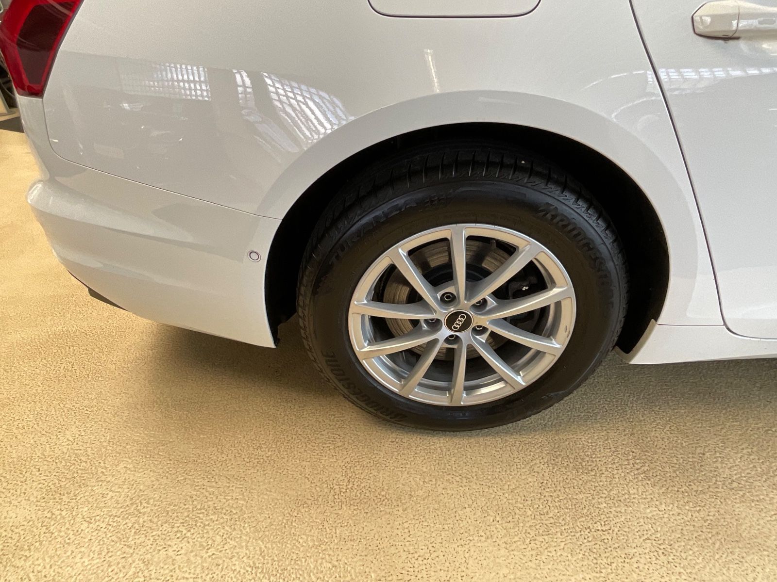 Fahrzeugabbildung Audi A6 Avant 45 TDI quattro*Business-Paket