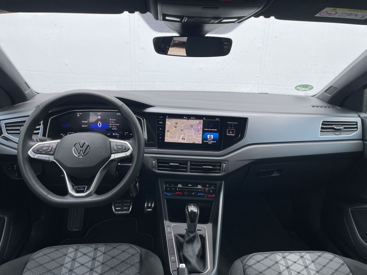 Taigo 1.5 TSI DSG R-Line Kamera/AHK/Navi Pro/ACC
