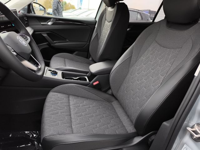 Fahrzeugabbildung Volkswagen Tiguan Life 1.5 l eTSI OPF 110 kW (150 PS) 7-Gan