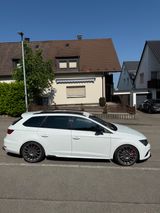 Seat Leon 2.0 TSI ST CUPRA 300 Ed. Carbon DSG 4Dr... - Seat Leon in Stuttgart