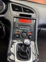 Peugeot 5008 - 7-Sitzer - gut gepflegt - TÜV neu - Peugeot 5008 von privat