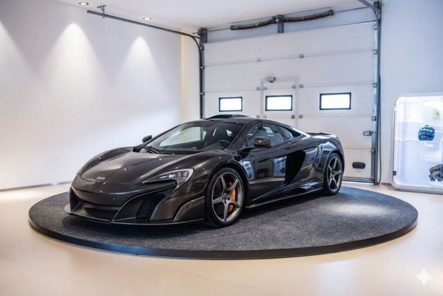 MCLAREN 650S
