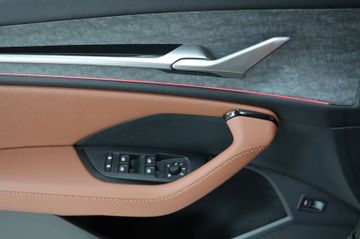 Skoda Kodiaq 1.5 TSI AHK 7-Sitze Leder Pano