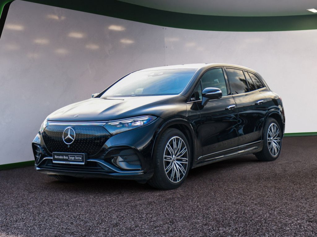Mercedes-Benz EQS 580 4M AMG Sport Premium+ Hyperscreen BT SUV imagem 2