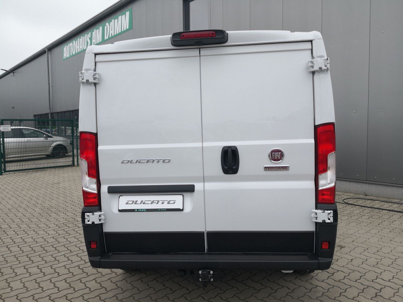 Fahrzeugabbildung Fiat Ducato Kasten 35 140 L2H1 AHK