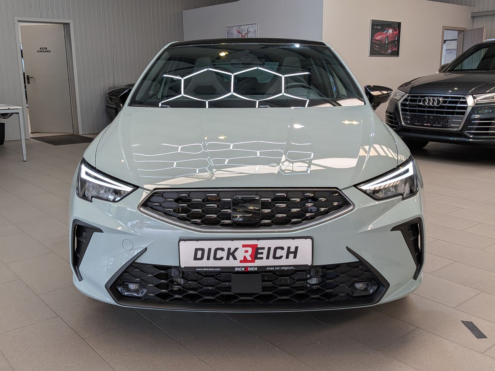 Fahrzeugabbildung SEAT Ibiza 1.5 TSI FR Black Edition ACC Cam SHz Pano