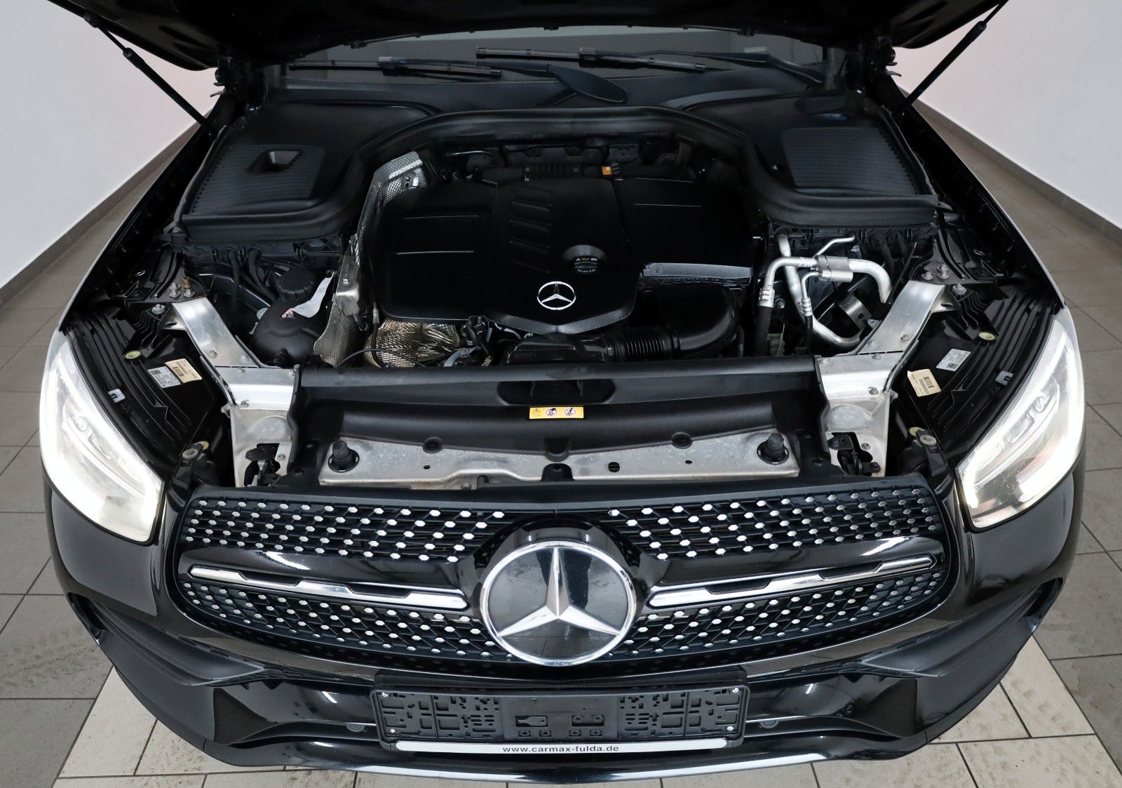 Fahrzeugabbildung Mercedes-Benz GLC 200d Coupe 4M AMG Line Leder,Navi,LED,Kamera
