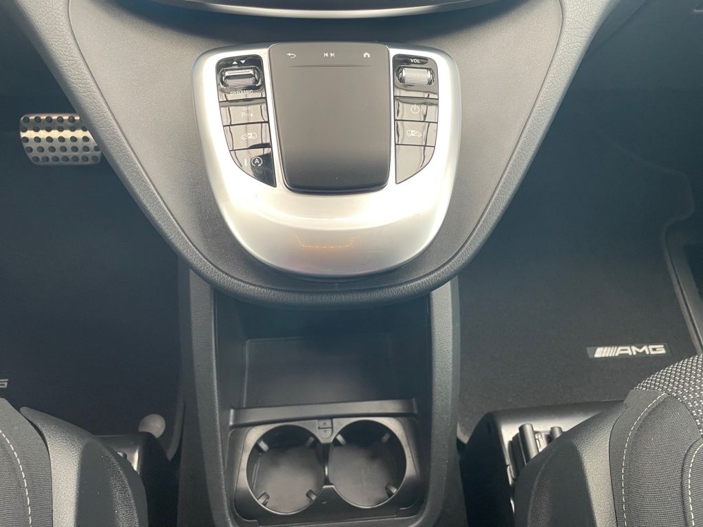 Fahrzeugabbildung Mercedes-Benz V 250 ED/L AMG 7 Sitze DISTRONIC Standhg 2,5tAHK