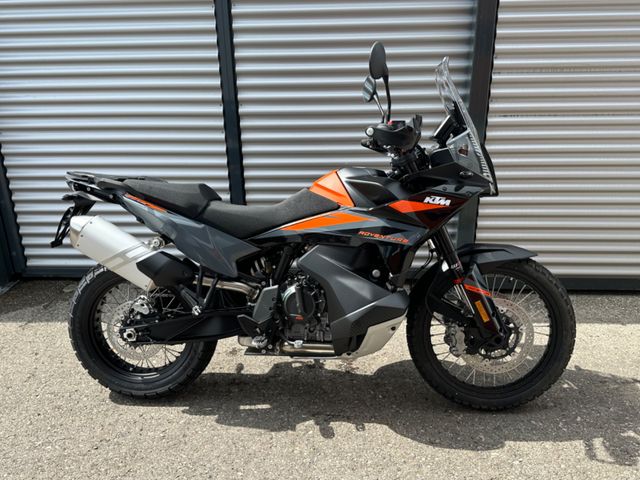 KTM 890 ADVENTURE / MODELL 2024 / "END OF SEASON"